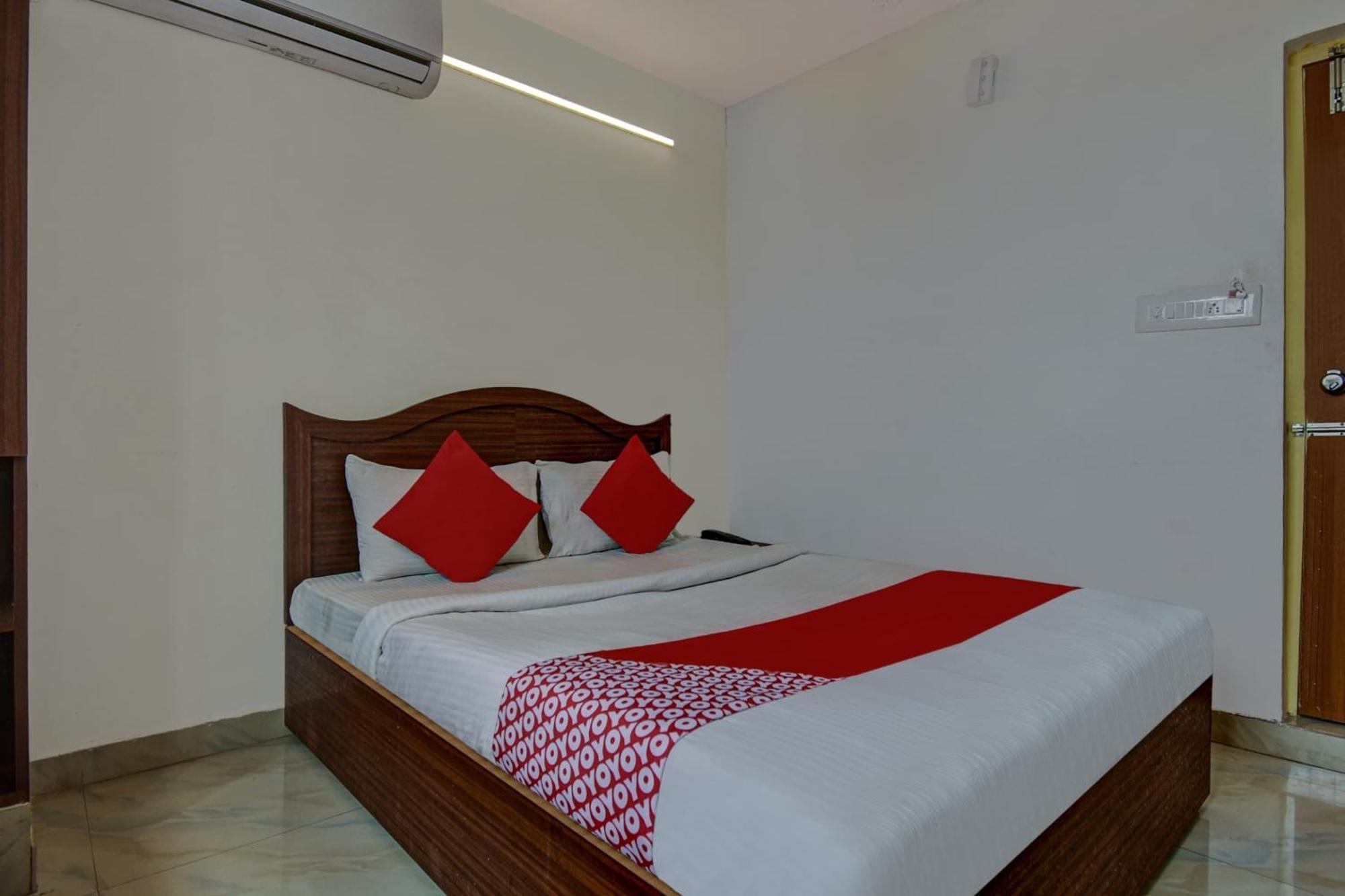 Hotel O K N Residency Yelahanka Esterno foto